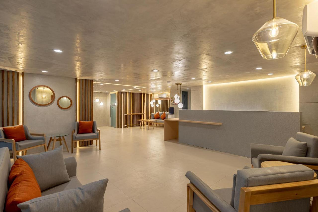 Ihotel Uptown Bgc Тагиг Экстерьер фото