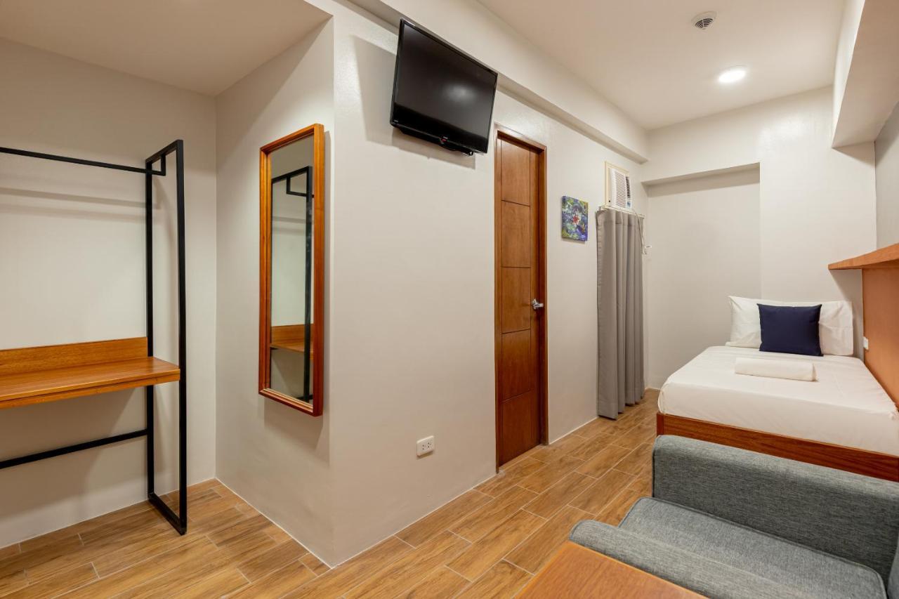 Ihotel Uptown Bgc Тагиг Экстерьер фото